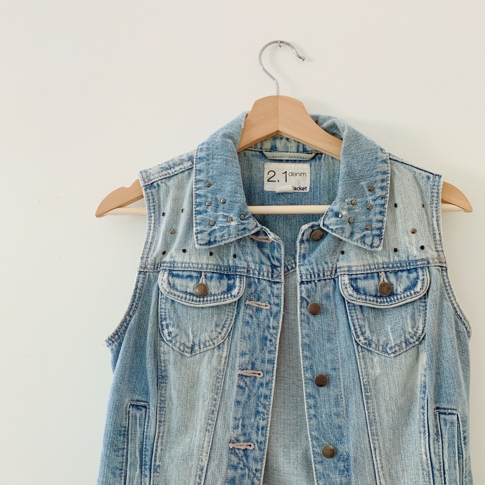 F21↠Studded Denim Vest